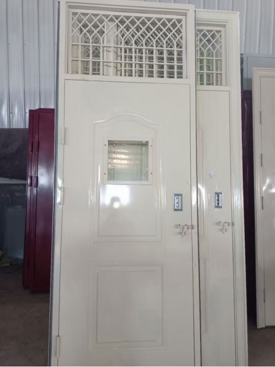 延川学校教室门 延川学校教室门
