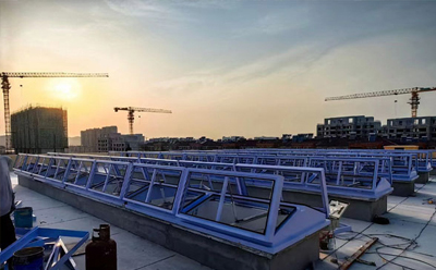 消防延川排烟窗开启角度